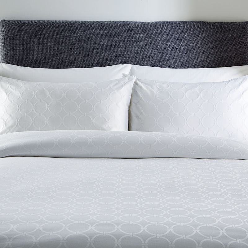 T250 Long Staple Cotton White Circular Jacquard Hotel Bedding Sheets